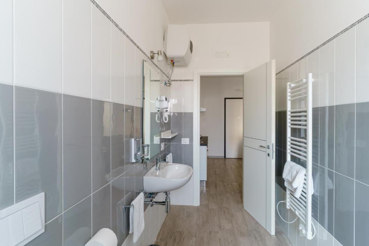 Le Marine Rooms Bisceglie Exterior foto
